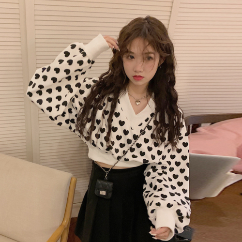 Sweet and spicy girls short sweaters women's clothes spring and autumn thin new Hong Kong style small man long sleeved clothes