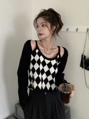 Early autumn coat lazy rhomboid knitted Pullover Sweater thin fake two slim fitting long sleeves autumn and winter new style