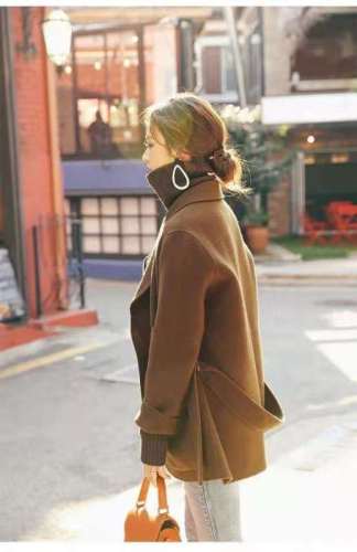 South Korea's new net red same woolen coat women's short short short Korean woolen coat