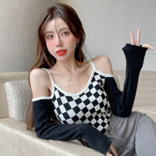 Short high waist checkerboard sweater ins chic design sense of small public mind sweet and spicy off shoulder sling Knitted Top