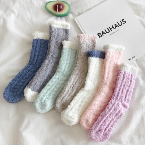 Real shooting 4 pairs of plush thickened home floor socks in autumn and winter coral Plush socks warm socks