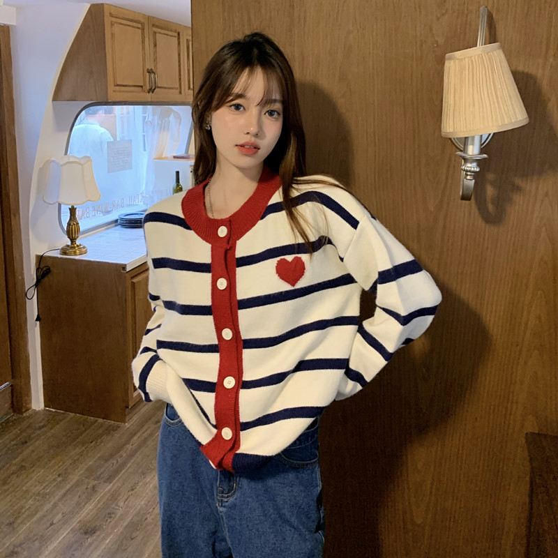 Real price and real shooting contrast color striped knitted cardigan loose, wearing lazy wind sweet love sweater coat
