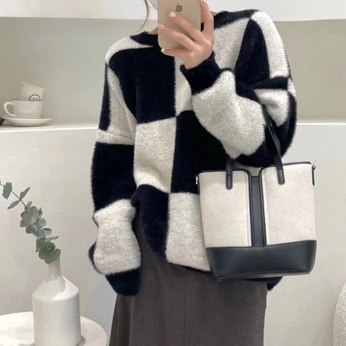 Korean checkerboard imitation mink Pullover Sweater women's loose round neck lazy wind long sleeve sweater 21 autumn and winter new style