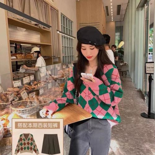 Sweater coat cardigan women's 2021 early autumn new long sleeve sweet cool Knitted Top