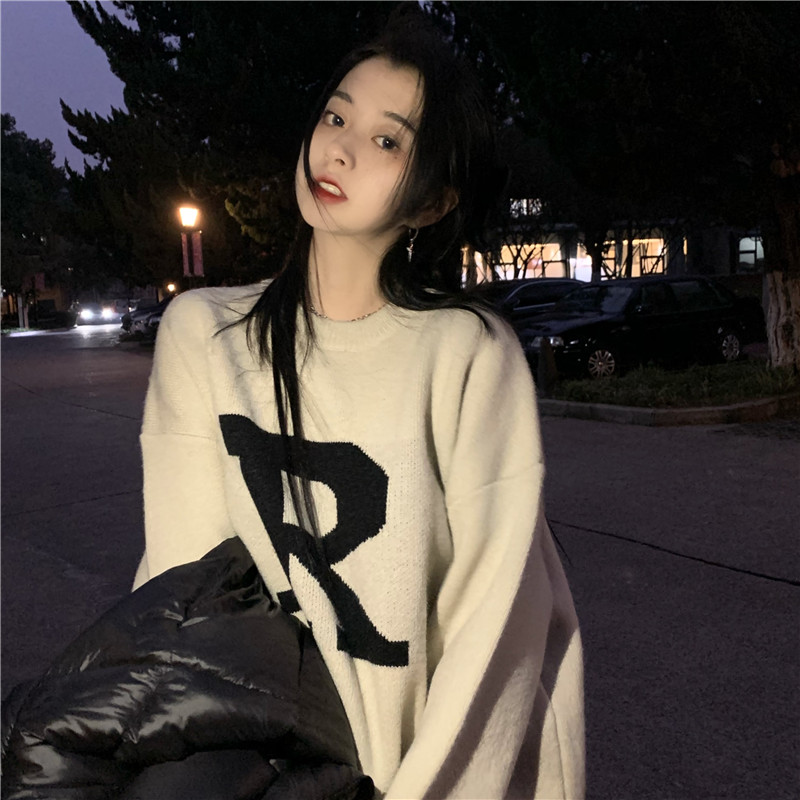 Pullover Sweater female autumn and winter Korean chic loose outer wear Japanese retro lazy style aging fried Street coat