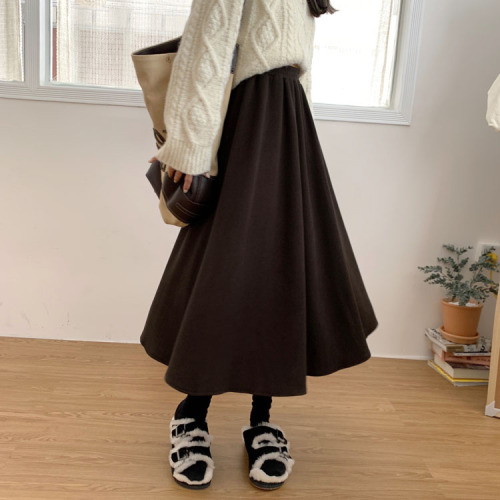 Real shooting and real price ~ autumn and winter Korean half skirt medium long high waist umbrella skirt Hepburn covers the crotch, showing a thin and large swing skirt female