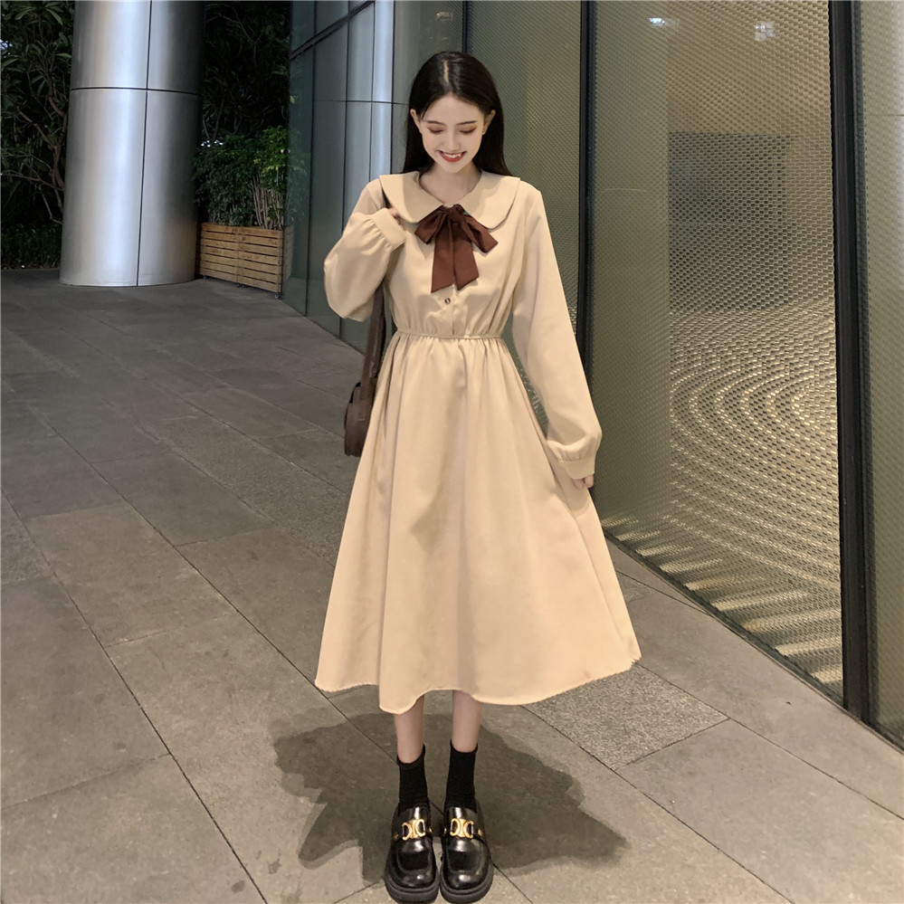 Real shot French Hepburn dress retro little guy style college doll collar bottomed skirt
