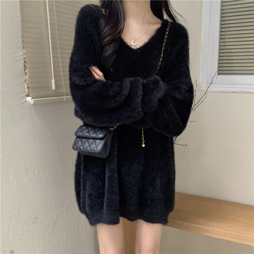 Real shooting real price autumn and winter new V-neck imitation mink soft waxy sweater lazy wind thin top