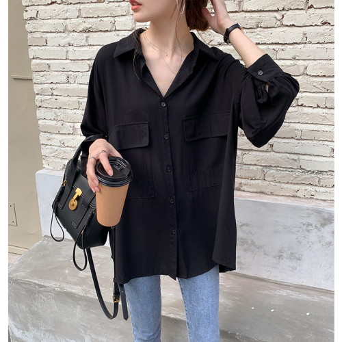 White shirt women's new relaxed design in 2020 small crowd Lantern Sleeve Top cool wind shirt bottoming fashion