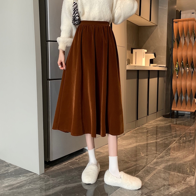 Real shooting and real price autumn and winter new large swing pleated golden velvet medium and long women's skirt