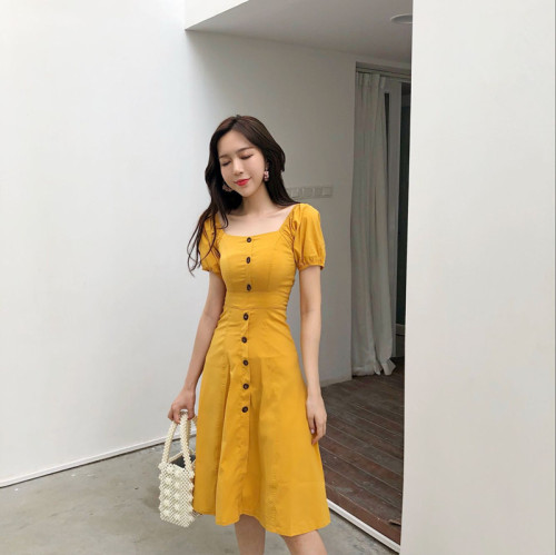 Real-price, eye-catching, beautiful and sexy chic retro-style, single-row button-down dress with square collar