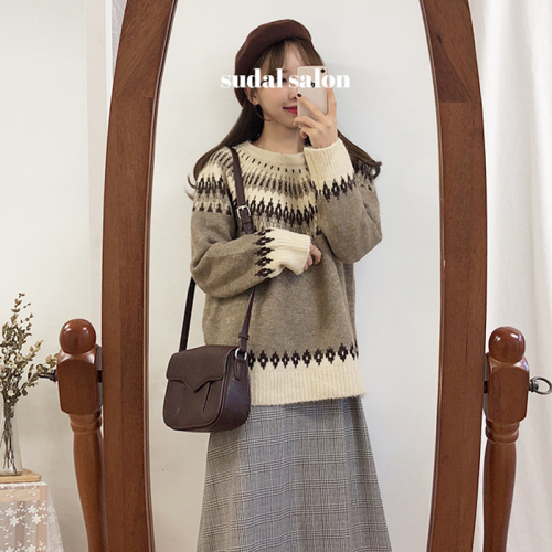 Quality Inspection of Korean Chic Autumn and Winter New Type Retro Baitao Thickened Warm Coloured Long Sleeve Sweater