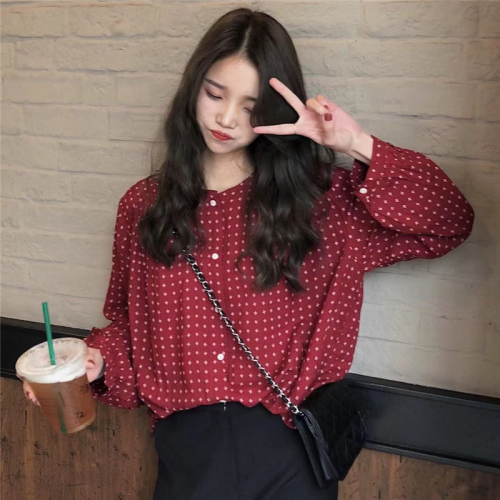 Actual photo has been checked ~Miss Christmas Red Sister's style is retro-fashioned, all-round collar small special printed shirt