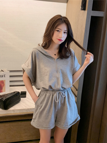 2019 New Cap and Tie Received Waist Sanitary Clothes, Joint Shorts, Women's Ins Small Casual Broad-legged Pants