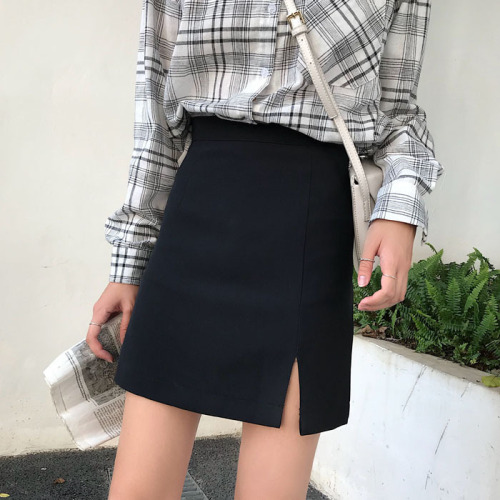 Actual shooting of the new Korean fashion chic short skirt with high waist, split A-shaped skirt and one-step hip-wrapped skirt