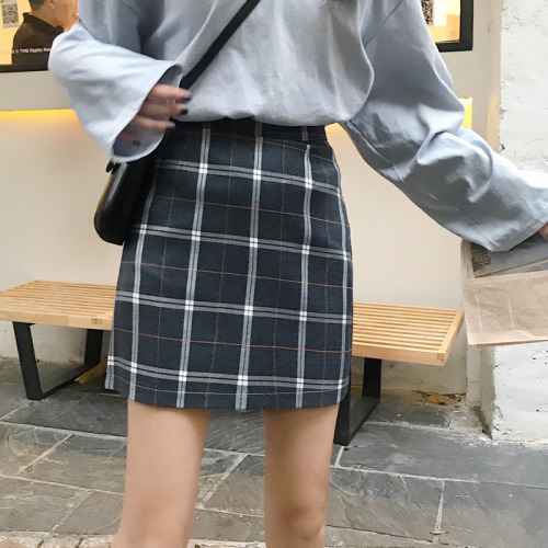 Actual shooting of the new Korean Plaid half-length skirt, short chic, short high waist A-shaped skirt, autumn