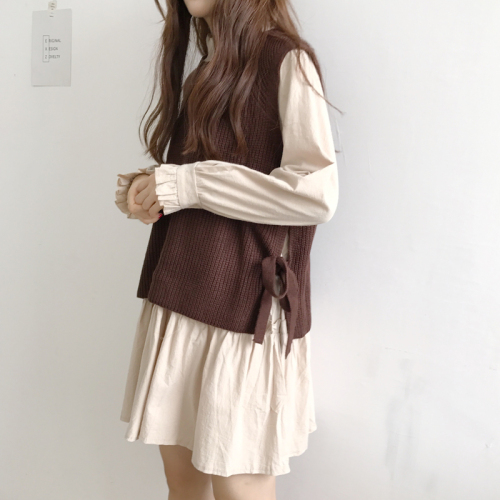 A New Type of Large Open-forked Blouse, Belt, vest and waistcoat sweater for autumn wear quality inspection