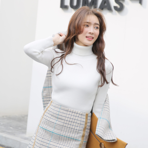 Pullover high neck sweater women's autumn winter 2020 new net red and white pit stripe long sleeve bottom and slim fit with knitwear