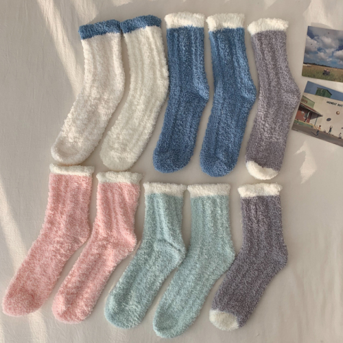 The real price does not reduce autumn and winter coral velvet tube socks cute plush warm soft socks children
