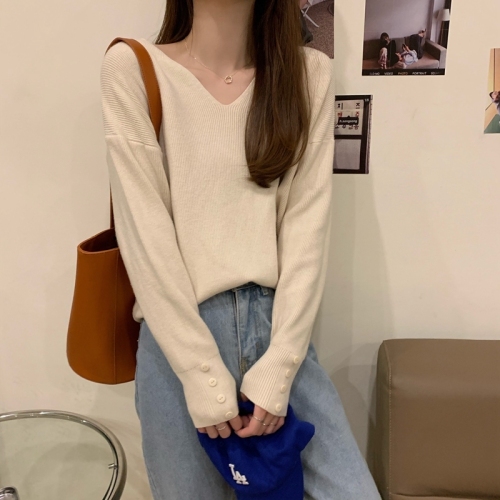 Autumn and winter new loose V-Neck long sleeve sweater top women's Pullover Sweater