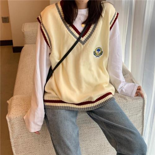 Knitwear vest women's Vest Korean version loose latest net red autumn student college style jacket sweater top