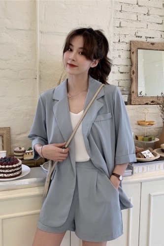 Spring and summer new Korean fashion suit thin casual loose suit coat shorts temperament two piece suit for women