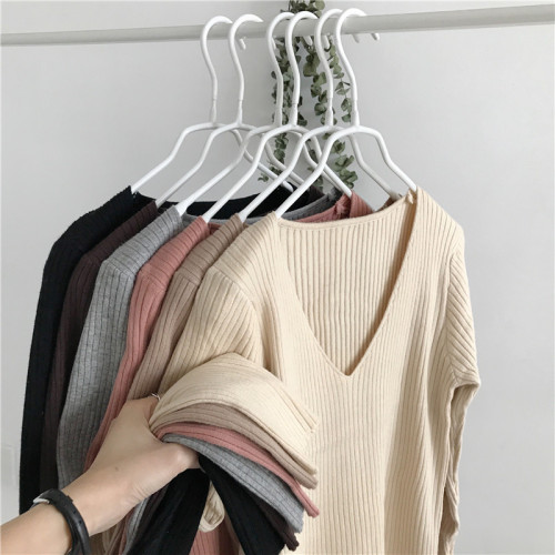 Autumn and winter V-neck knitted long sleeve slim fitting, tight fitting and warm bottoming shirt top fashionable retro Pullover for women