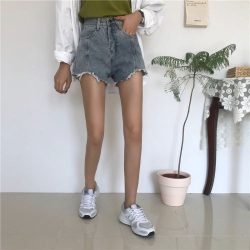 Denim shorts women's spring 2020 new Korean chic loose and thin, wide leg high waist A-line elegant hot pants