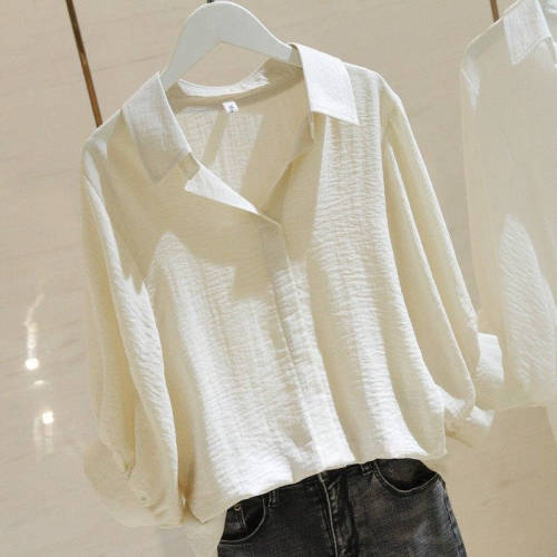 White loose shirt with cotton V-neck for women's new summer 2019 simple Pullover head short back long cotton bat sleeve shirt