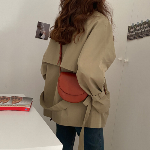 Early spring and autumn of 2021 new windbreaker coat women's coat short small British temperament is popular this year