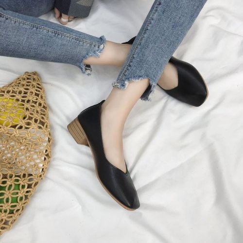 Women's thick heel single shoes women's new fall 2020 Korean version women's middle heel square head short mouth versatile retro granny shoes children