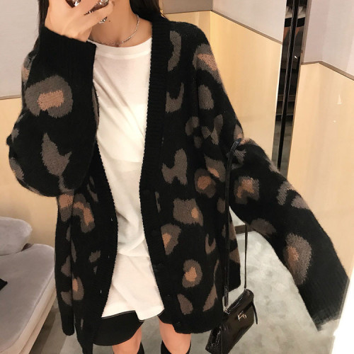 Pink V-neck leopard print sweater for women in autumn and winter