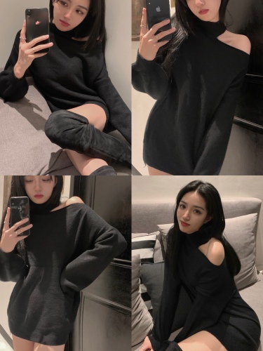 Real price ~ Korean cool girl small sexy off shoulder design high neck knitted sweater medium length autumn and winter