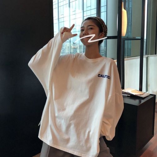 Long sleeve white T-shirt women's underclothing missing printed letter original night wind top female student Korean loose autumn dress