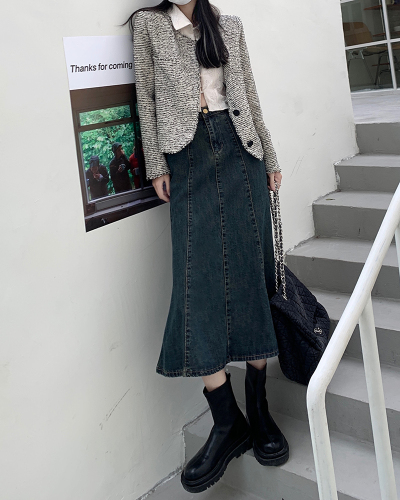Real price real price 2021 autumn new stitched A-shaped denim skirt Retro High Waist minority fishtail skirt trend