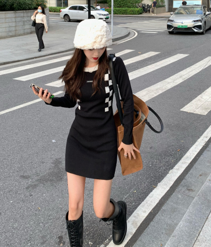 Real price real shooting autumn and winter new ~ checkerboard knitted long sleeve dress women's elastic fashionable Hip Wrap Skirt