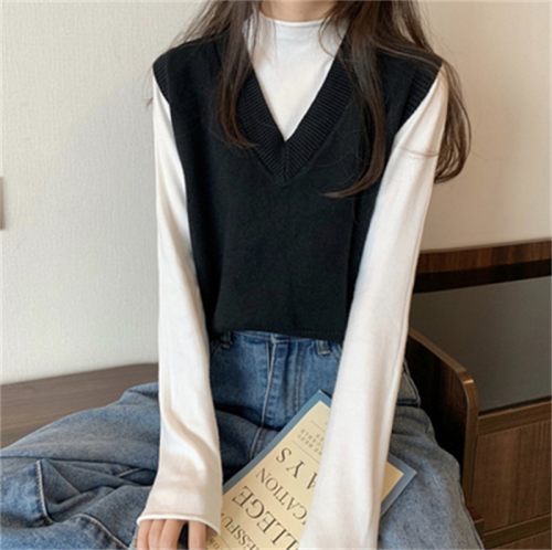 Autumn and winter thickened cashmere versatile V-neck Vest + middle neck versatile long sleeve bottoming shirt