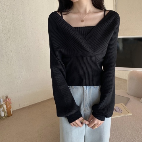 Real shooting real price autumn and winter new design fake two-piece bottomed sweater waist closed sweater top
