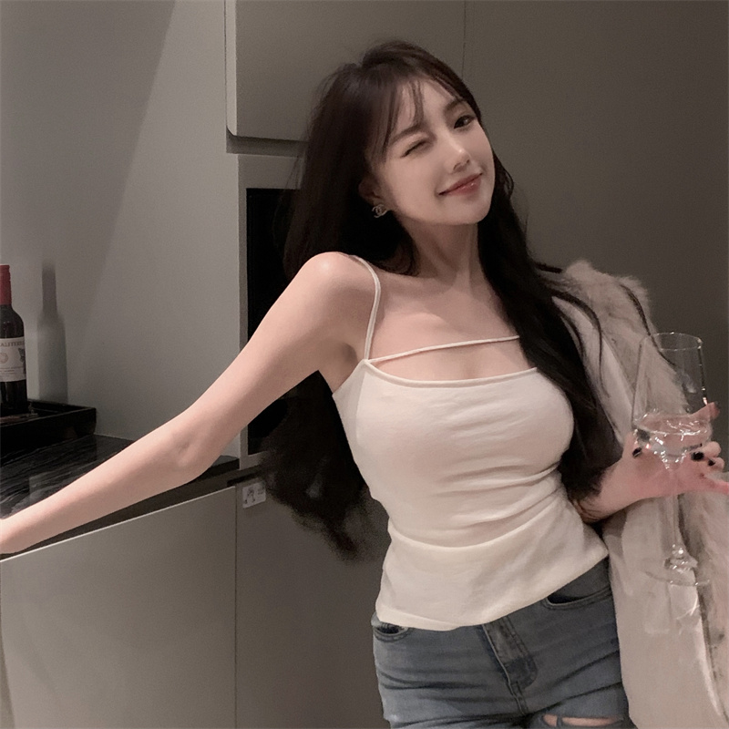 Real shooting, real price, versatile sling, slim appearance, Korean version, vest and bottomed shirt