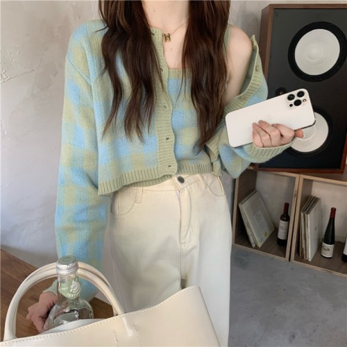 2021 new Korean version foreign style Plush long sleeved sweater + bottomed suspender set women's two-piece set in autumn and winter