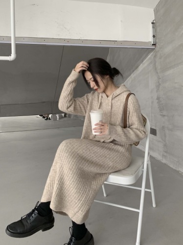 Hooded sweater sheep dress women's autumn and winter new loose thin medium long knee thick knitted skirt
