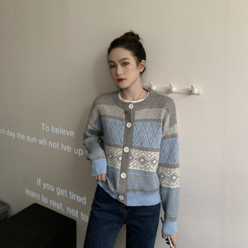 Winter new Korean version lazy style loose sweater long sleeve knitted round neck cardigan single breasted Jacket Women