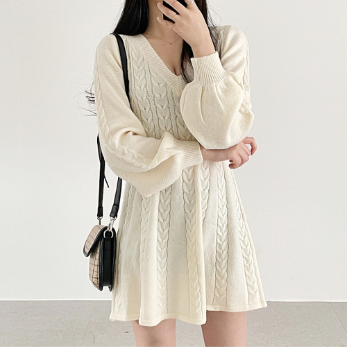 Real price sexy twist wool dress women's Han solid color waist closing bubble sleeve collar medium and long knitted dress