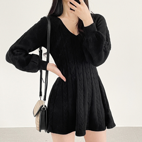 Real price sexy twist wool dress women's Han solid color waist closing bubble sleeve collar medium and long knitted dress