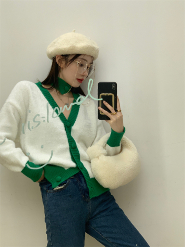 Real price ~3 colors / new style in autumn and winter, foreign style, color contrast, exposed collarbone, careful machine sweater, cardigan, top fashion