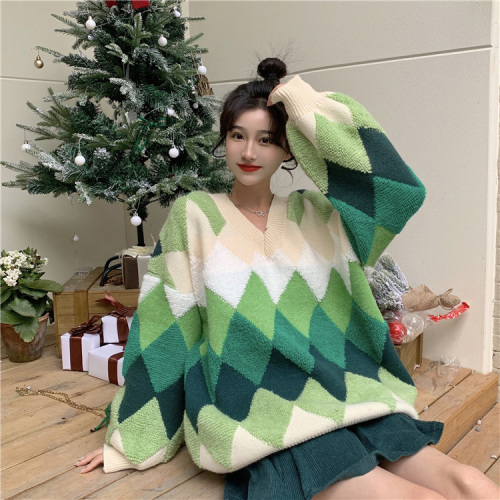 Lazy wind Lingge sweater 2021 winter new gradient design sense aging thickened coat Knitted Top Women