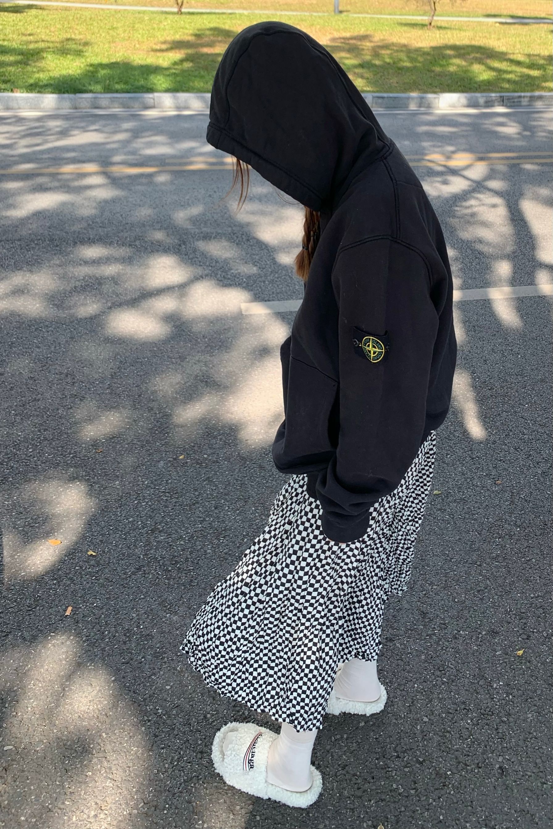 New real shot real price early spring pressed wrinkled checkerboard check skirt elastic waist thin long skirt large skirt hem