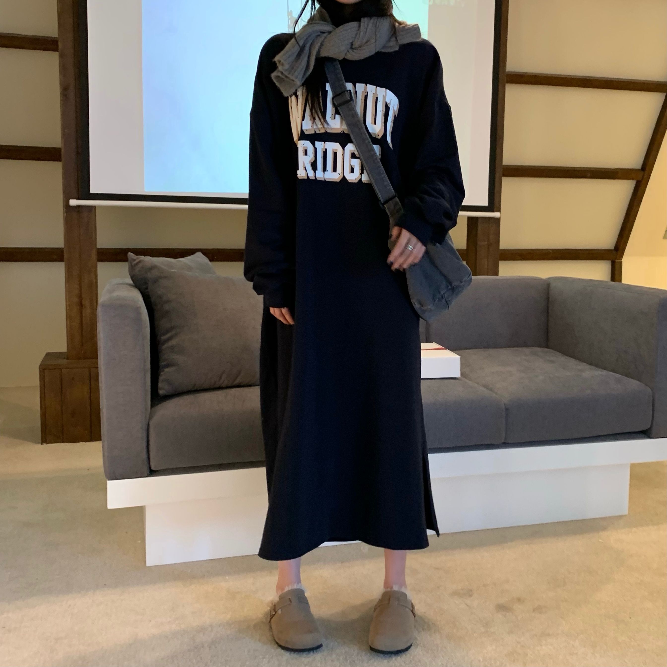 New real shooting real price retro letter printing long sleeve round neck sweater long dress split