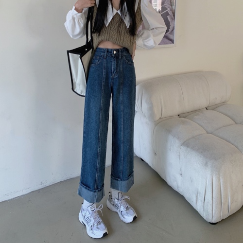 Actual shooting of the new high waist and thin loose version in spring 2022, crimped and versatile denim pants and women's wide leg pants