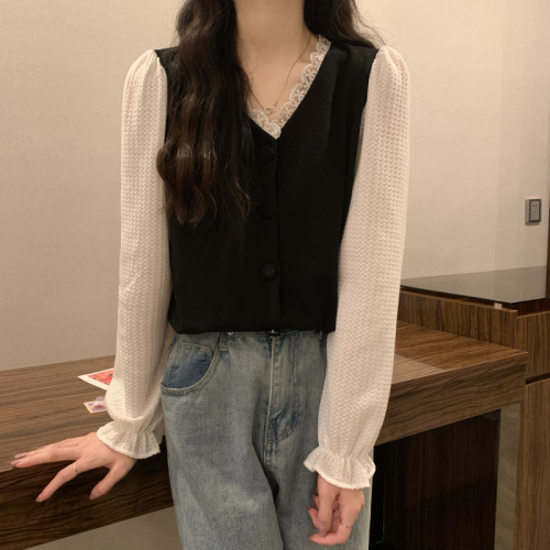 Real price ~ autumn and winter design sense French lace V-neck corduroy gas splicing warm Shirt Top